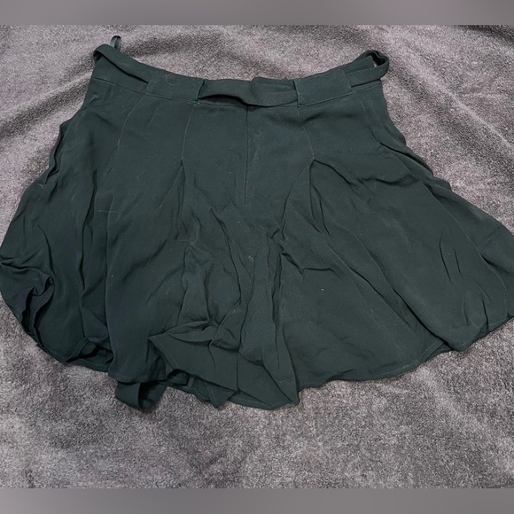 Sunday Best Shorts - Picture 2 of 2